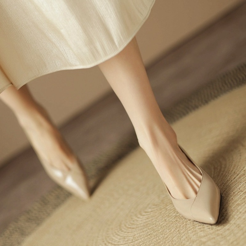 Zapatos individuales de charol - Patent Leather Pump reseña y precio