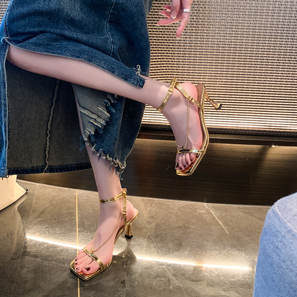 Sandalias de Tacón Alto con Ca - Gold Chain Sandal reseña y precio